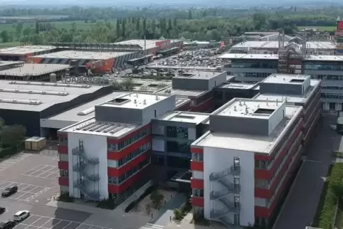 Die Umbauarbeiten am Hauptsitz werden wohl noch bis Mitte Juni dauern. 