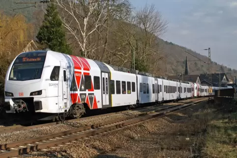 Auf der Linie RE 1 von Mannheim über Kaiserslautern und Saarbrücken nach Trier soll ab 4. Mai wieder der reguläre Fahrplan gelte
