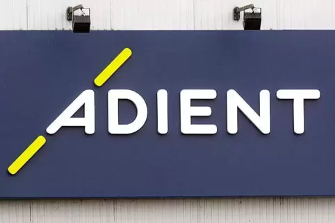 Der Sitzhersteller Adient hat angekündigt, aus finanziellen Gründen im Werk Rockenhausen in den kommenden beiden Jahren 320 der 