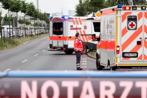 Aus Angst vor Ansteckung rufen Patienten seltener den Rettungswagen. 