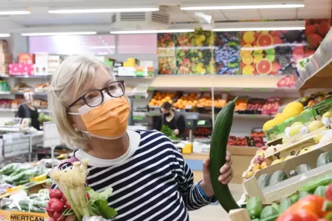 Ab Montag in Rheinland-Pfalz Pflicht: Maskentragen beim Einkaufen. 