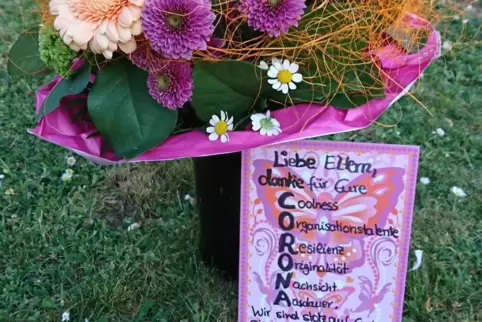 Ein symbolischer Dankes-Blumenstrauß der VG Kita ROK für alle Eltern.