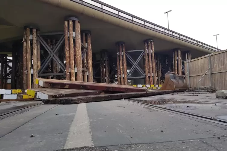 Baustelle Pilzhochstra&szlig;e: Das Thema Abriss wird Alexander Thewalt noch l&auml;nger besch&auml;ftigen.