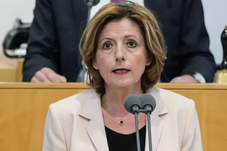 Auch Ministerpr&auml;sidentin Malu Dreyer freut sich wieder auf den Friseurbesuch.