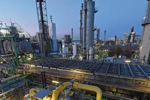Ob direkt an der Anlage oder im Büro – bei der BASF gibt es viele unterschiedliche Berufe.
