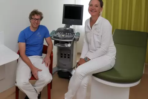 Dr. Karsten Bischoff und Dr. Sonja Lehnert eröffnen am Mittwoch ihre Hausarztpraxis in Grünstadt.