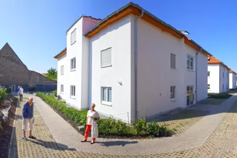 Diese Umfahrt für die Feuerwehr ist wie geplant umgesetzt worden. Doch kommt hier im Ernstfall wirklich ein Löschzug problemlos 