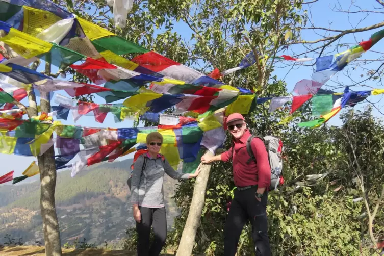 Begeistert von Kultur und Menschen: Chrsitina und Wolfgang Schaal bei einer Reise nach Nepal.