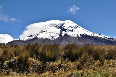 Der Vulkan Chimborazo ist mit 6310 Metern der höchste Berg Ecuadors. 