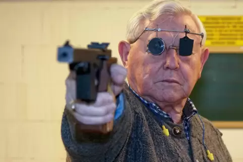 In seiner Altersklasse noch immer einer der Besten: Sportschütze Otto Zunn.