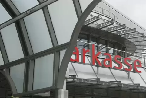 Die Sparkasse Germersheim-Kandel öffnet wieder einige Geschäftsstellen. 