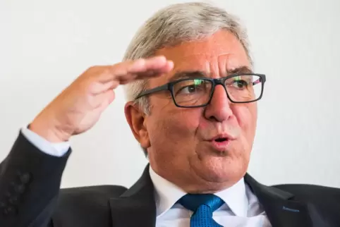 Innenminister Roger Lewentz hatte im vergangenen Jahr versichert, dass die Fusion von Frankenthal und Ludwigshafen zu einer Geme