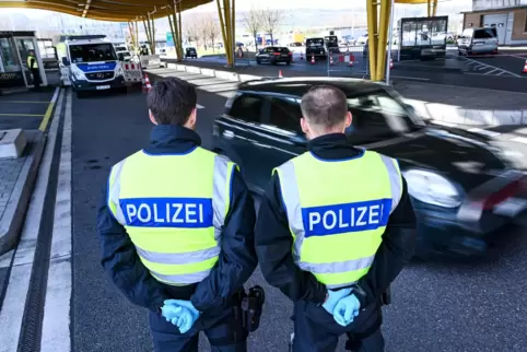 Grenzkontrolle an der EU-Außengrenze Deutschlands - der zur Schweiz.