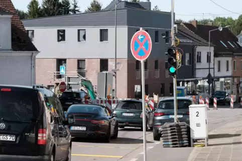Die Kleinottweiler Straße zweigt hier im Bild nach links ab. Die Kleinottweiler Straße zweigt hier im Bild nach links ab.