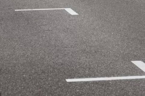 Der Mitarbeiter war gerade dabei Parkbuchten zu markieren, als der Streit begann.
