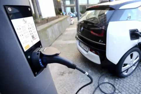 In der Prämien-Debatte geht es auch darum, ob nur Fahrzeuge mit Wasserstoff- oder Elektroantrieb (Bild) gefördert werden sollen 