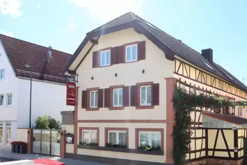Hotel-Restaurant „Zum Riesen“ in Kandel. 