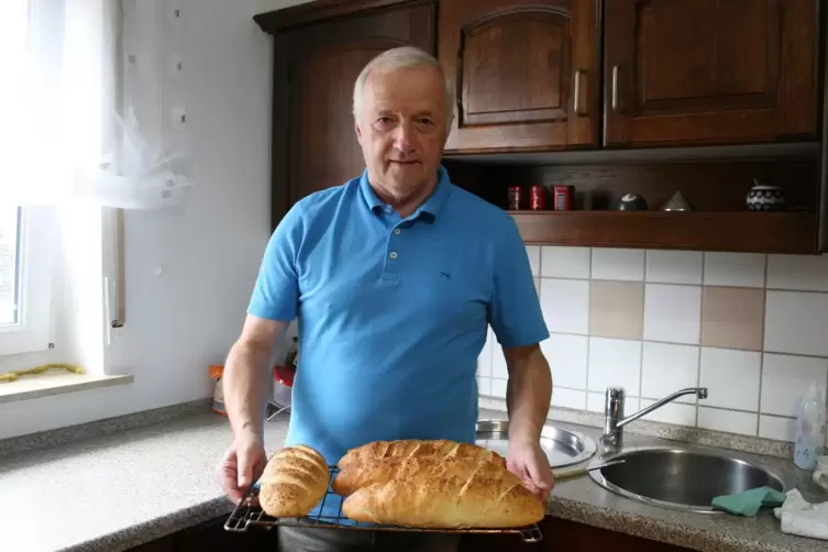 Der Bellheimer, hier f&uuml;r eine Weinachtsaktion 2019 aktiv, hat B&auml;cker gelernt.