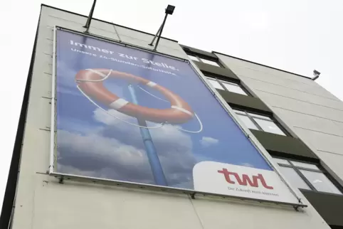 Mit dem Slogan „Immer zur Stelle“ wirbt die TWL an ihrem Sitz in der Industriestraße. Doch dieses Mal waren die Hacker schneller