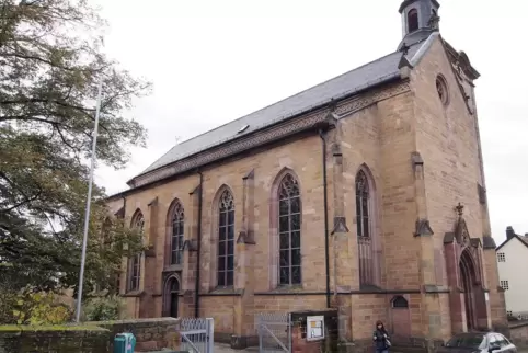 Die protestantische Stadtkirche steht in der Homburger Altstadt.