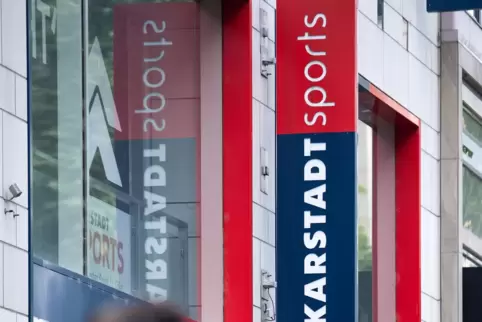Eine Filiale von Karstadt Sports in Köln. 