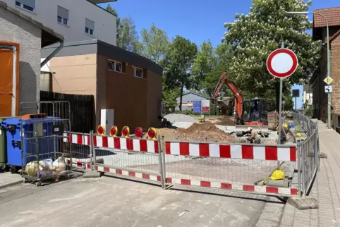 Bis zur Bäckerei gesperrt: die Otterberger Straße. 