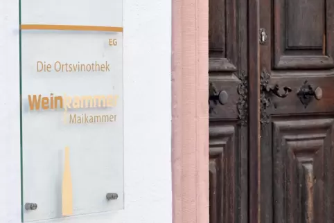Pforte geschlossen: die Ortsvinothek, in der 20 Maikammerer Winzer bisher ihre typischen Weine angeboten haben.