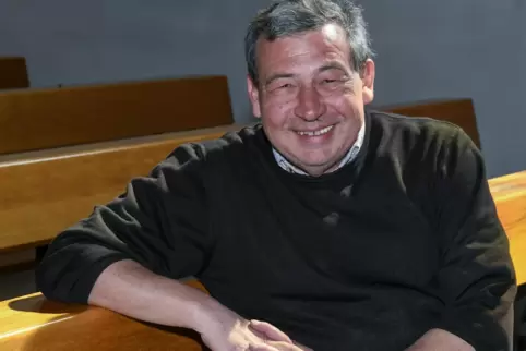 So viel steht fest: Pfarrer Markus Hary lacht gern. Seit Anfang April leitet er die Großpfarrei Hl. Petrus. 