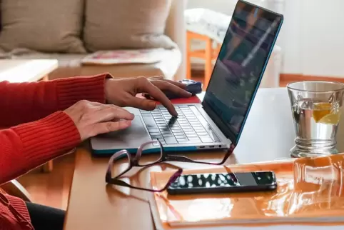 „Wer meint, dass während des Homeoffice noch Kinder beschult und betreut werden können, dem kann ich gerne unsere drei Kinder fü