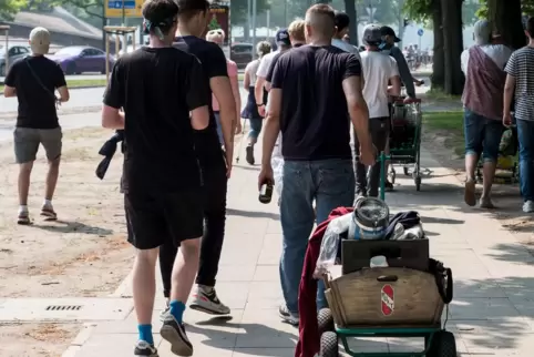 Große Männergruppen mit Bollerwagen will die Polizei heute nicht sehen. 