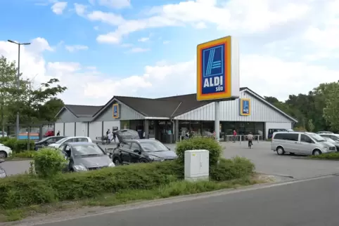 Soll im kommenden Jahr umgebaut werden: der Aldi in Hanhofen. 