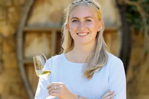 Bleibt ein weiteres Jahr im Amt: Weinprinzessin Selina Metzger. 