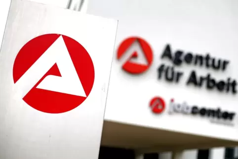 Die saarländische Arbeitskammer hat eine neue Broschüre zum Hartz-IV-Bezug herausgegeben. 