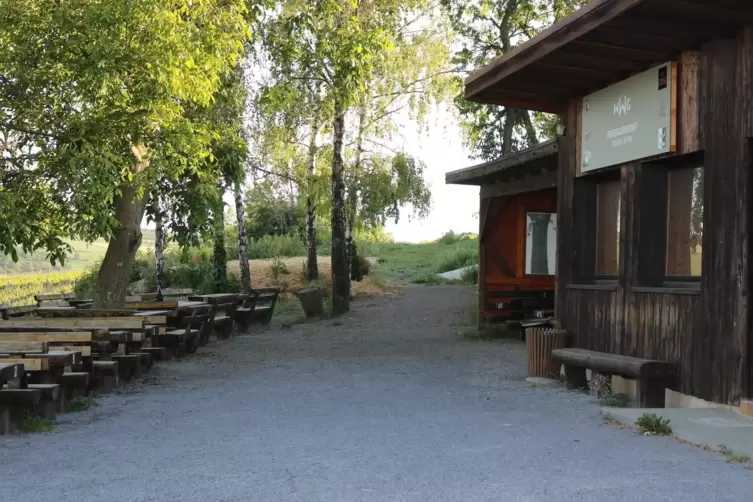 Gähnende Leere: Die Asselheimer Weinwanderhütte bleibt zu.