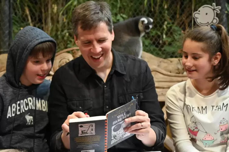 Jeder Band ein Treffer: Der US-Jugendbuchautor Jeff Kinney begeistert seit Jahren junge Leser mit seiner Reihe &bdquo;Gregs Tagebuch&ldquo;.