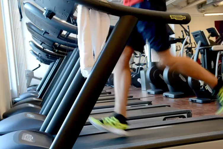 Fitnessstudios dürfen in Rheinland-Pfalz ab dem 27. Mai unter Auflagen wieder öffnen.