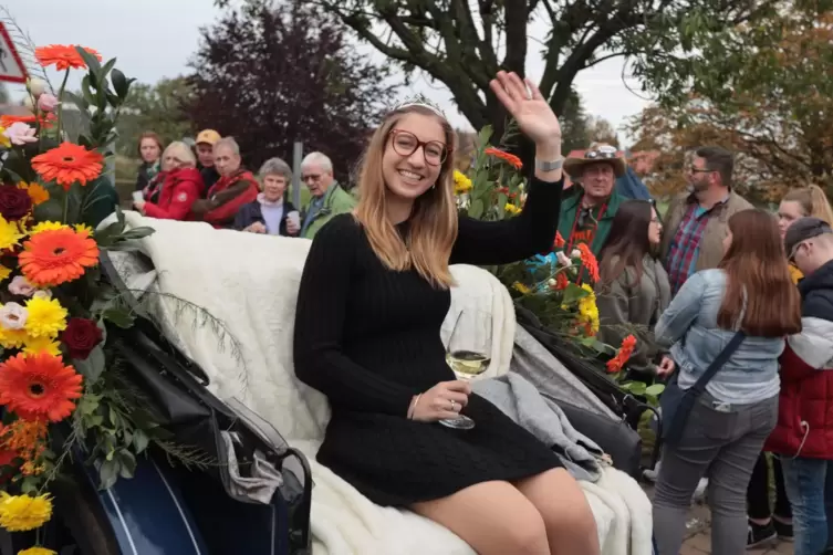 Saskia Herkelrath ist die 70. Weingräfin des Leiningerlandes – und bleibt es noch ein Jahr lang. 