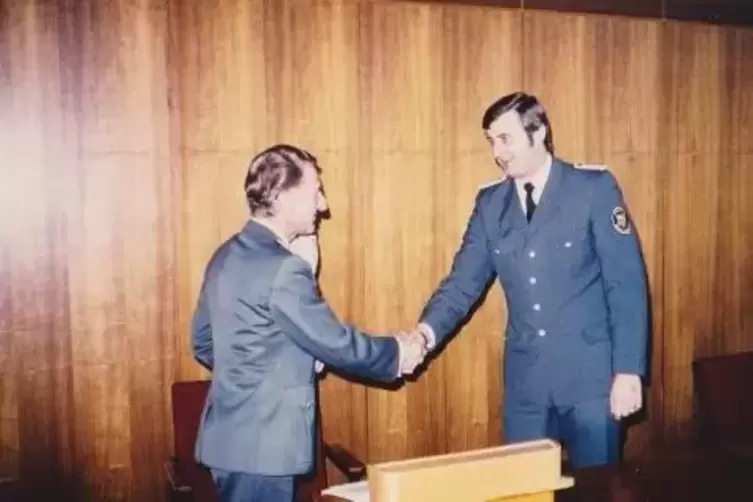 Beöfrderung zum Kommissar 1976 in Kusel. 