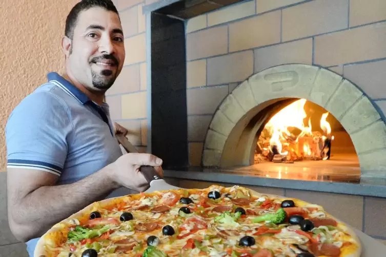 Frisch aus dem Holzofen: Mehmet Öztürk serviert ab Juni Pizzavariationen.