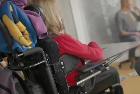 An Förderschulen steht derzeit fast jede vierte Lehrkraft nicht im Klassenzimmer. 