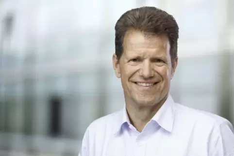 War unter anderem im Vorstand von Lufthansa Cargo und Swissair für die Finanzen zuständig: Roland Busch.