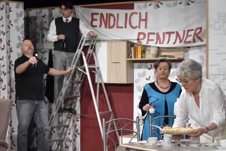 „Einer der größten Hits“ im TAW: die 2015 mit dem Mundarttheaterpreis ausgezeichnete Komödie „Rentner hän kä Zeit“. 