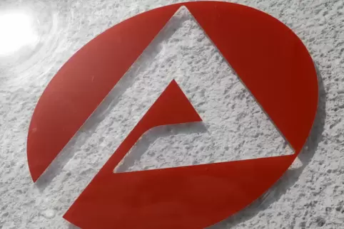 Die Arbeitslosenquote ist im Mai um 0,4 Punkte auf 6,8 Prozent gestiegen.