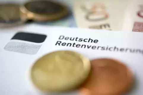 Die durchschnittliche Altersrente der Frauen in Rheinland-Pfalz liegt aktuell bei 619 Euro.