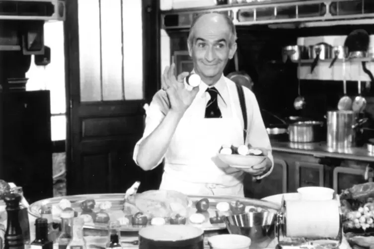 Louis de Funès als Restaurantkritiker und Gegner der Lebensmittelindustrie in „Brust oder Keule“ (Frankreich 1976).