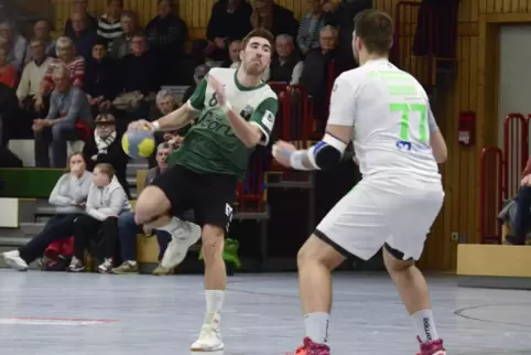 Spielmacher Tim Götz (hier im Spiel gegen HC Oppenweiler/Backnang) verlässt den TV Hochdorf in Richtung SV 64 Zweibrücken.