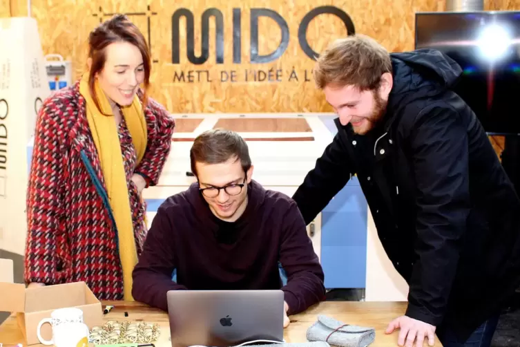 Digital Natives: Virginie Joalland, Loic Zimmermann und Gautier Raguenaud (von links) &ndash; Projektverantwortliche von Bliiida.