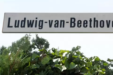 In Lachen ist eine Straße nach Beethoven benannt.