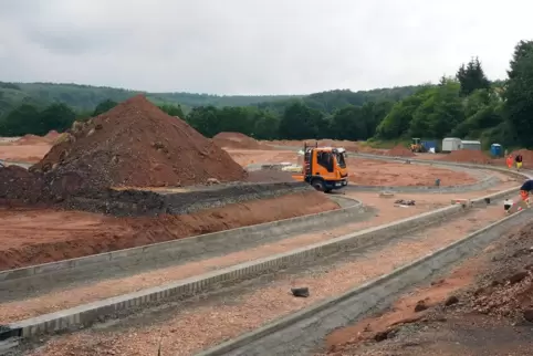 Diese neue Straße, die zurzeit im künftigen Einöder Wohnbaugebiet entsteht, könnte bald auf den Namen „Auf dem Heidenhübel“ geta