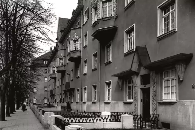 Auch das geh&ouml;rt zur GAG: Wohnh&auml;user in der Wittelsbachstra&szlig;e.